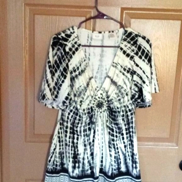 eci New York Tops - 4@30.00 or 20.00 Ladies Top by ECI NEW YORK